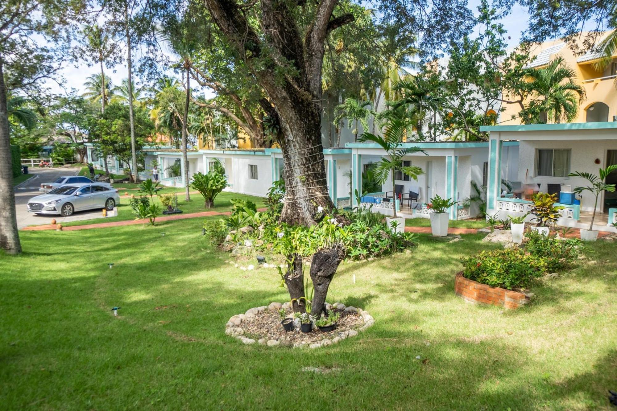 Bungalow #16 At Waterfront Playa Alicia Sosua Bagian luar foto